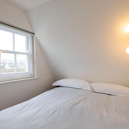 Central One-Bedroom, 99 Steps To The Sea Brighton Exteriör bild