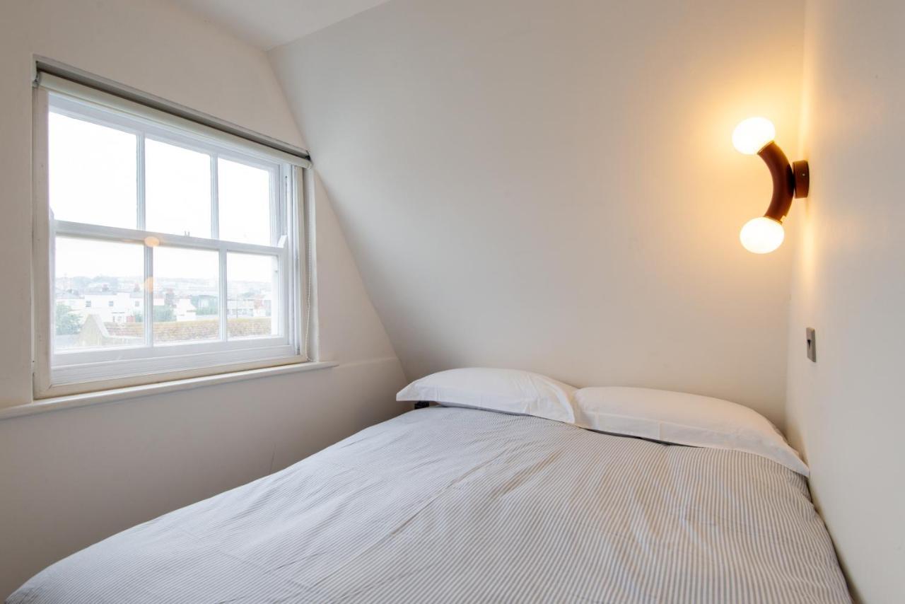 Central One-Bedroom, 99 Steps To The Sea Brighton Exteriör bild