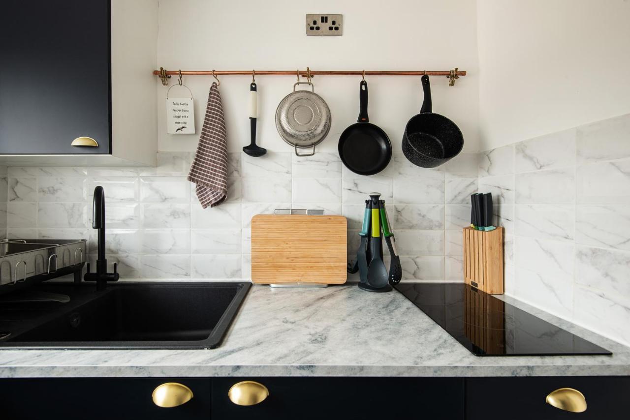Central One-Bedroom, 99 Steps To The Sea Brighton Exteriör bild