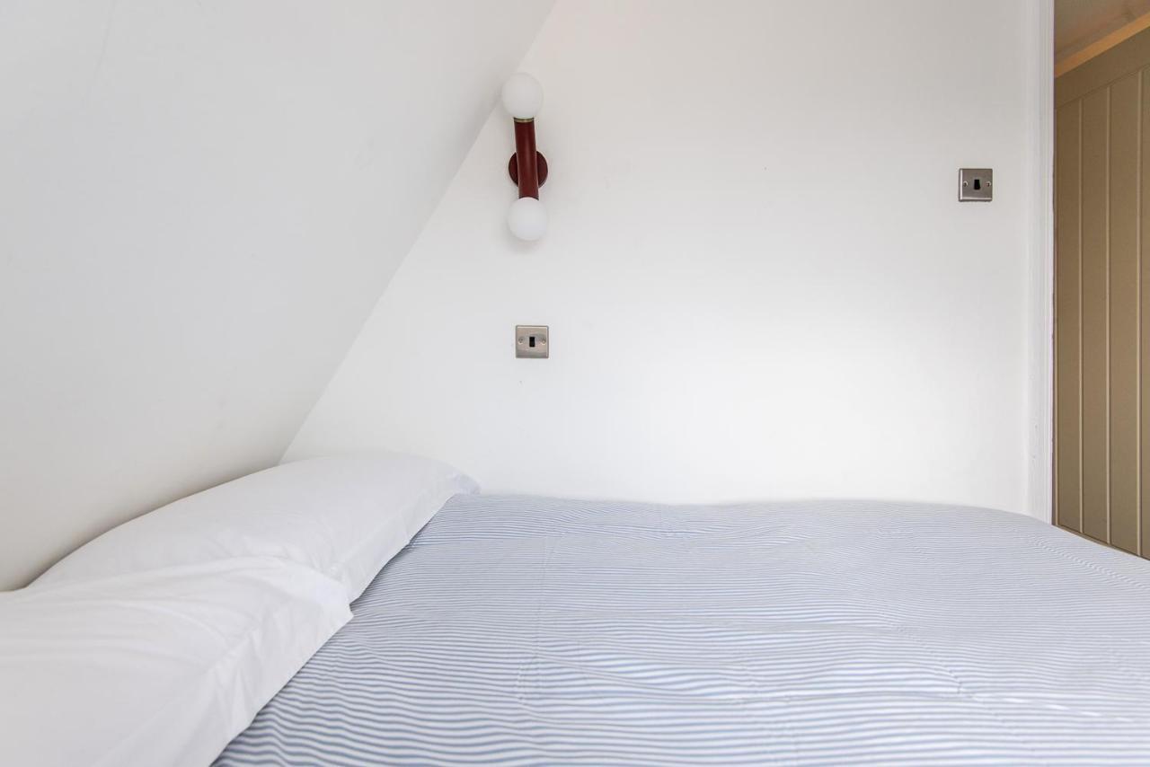 Central One-Bedroom, 99 Steps To The Sea Brighton Exteriör bild