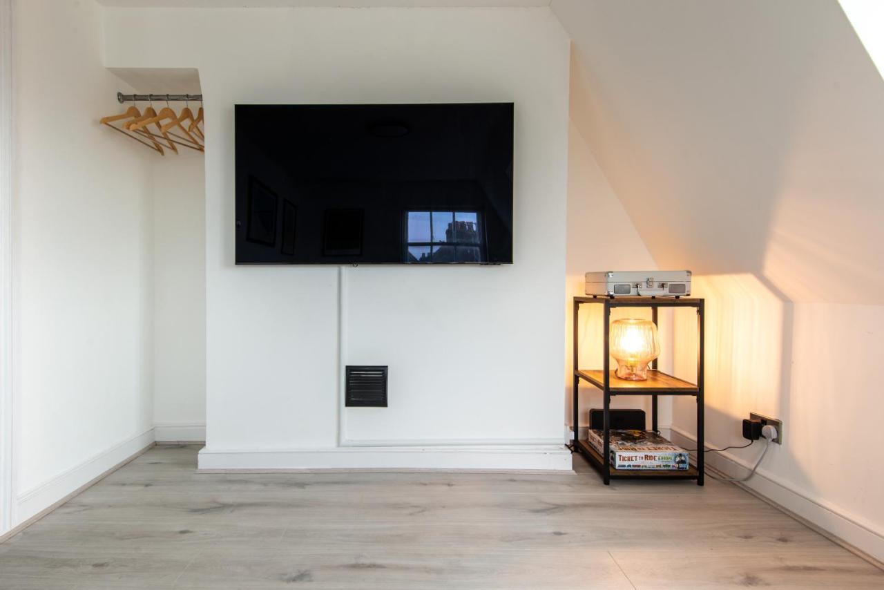 Central One-Bedroom, 99 Steps To The Sea Brighton Exteriör bild